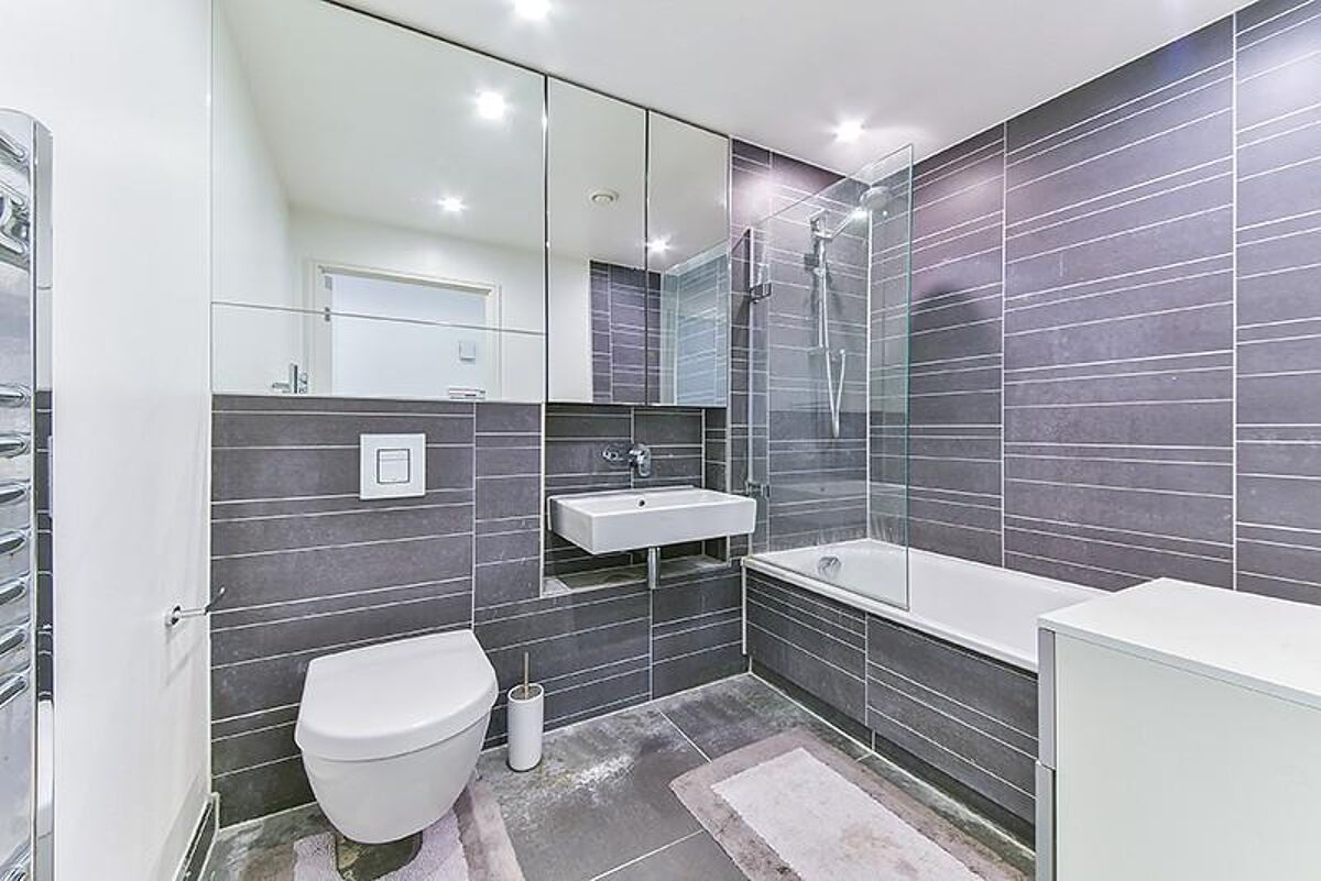 flat to rent in St Lukes Avenue, Clapham, London, SW4 CPQ012254349