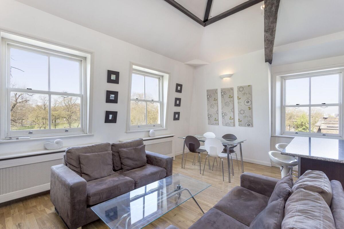 flat to rent in The Pavement, Clapham, London, SW4 CPQ012296044