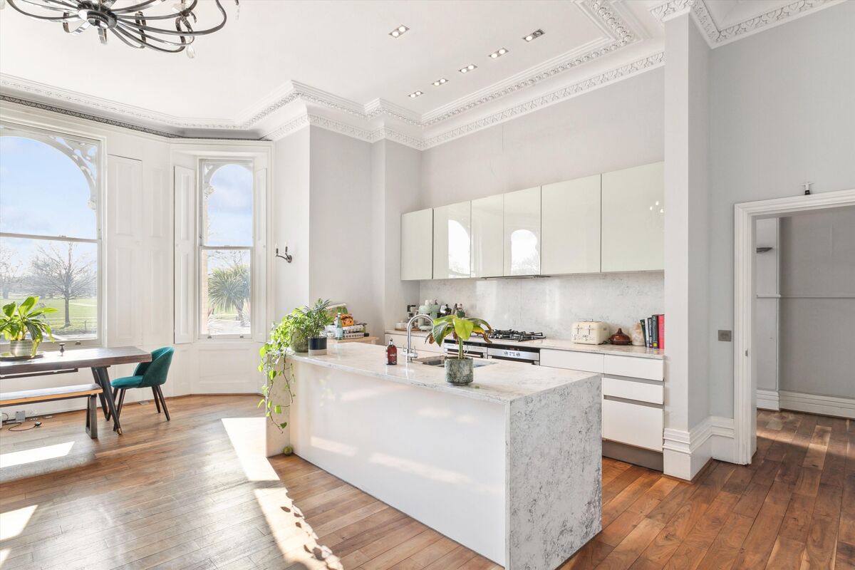 flat to rent in Thornton Place, Clapham Common North Side, Clapham, London, SW4 CPQ012358334