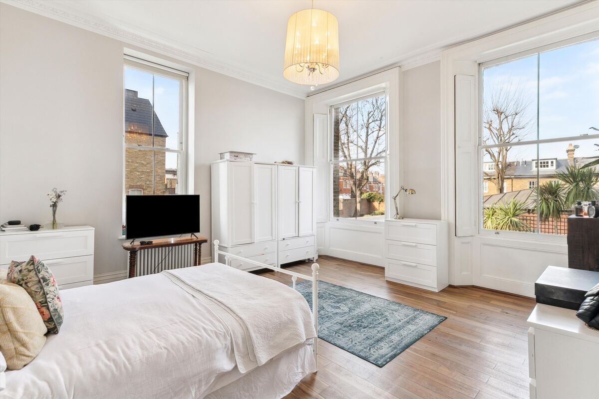 flat to rent in Thornton Place, Clapham Common North Side, Clapham