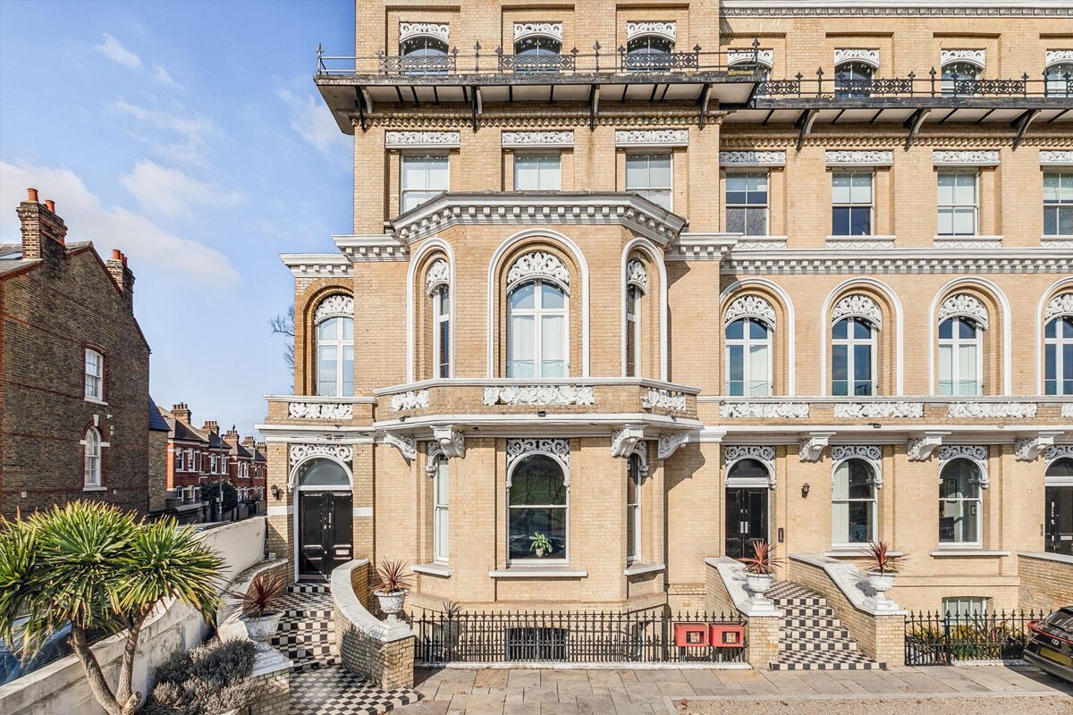 flat to rent in Thornton Place, Clapham Common North Side, Clapham