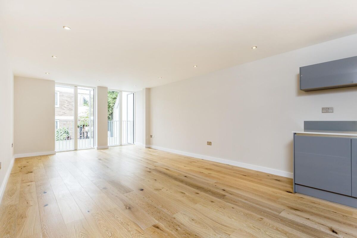 flat to rent in Bedford Road, Clapham, London, SW4 CPQ012361631