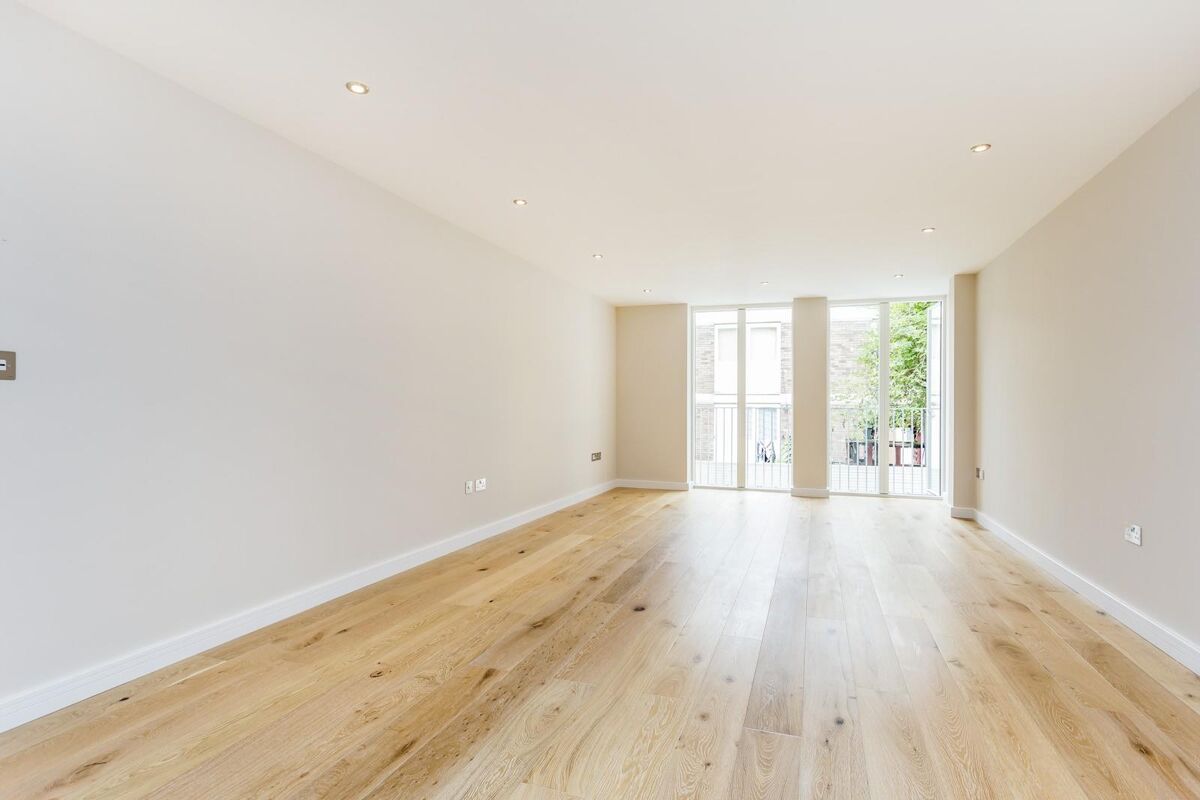 flat to rent in Bedford Road, Clapham, London, SW4 CPQ012361631