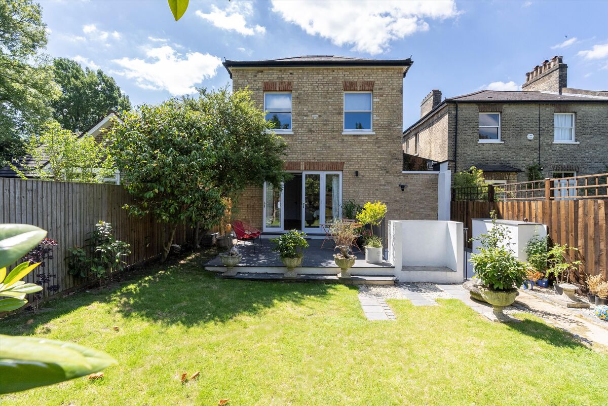 house to rent in Acacia Grove, London, SE21 CPQ012378359 Knight Frank