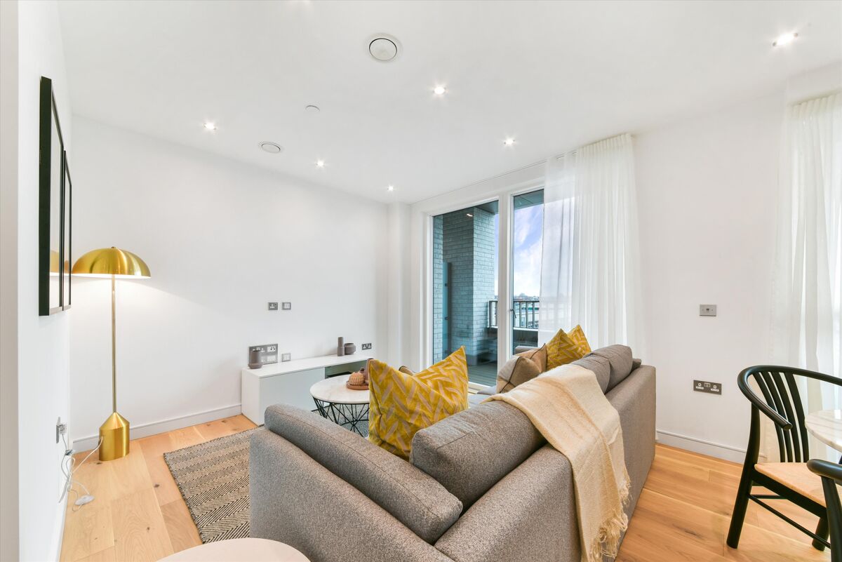 flat to rent in 10 Grant Road, London, SW11 CUS012005025 Knight Frank