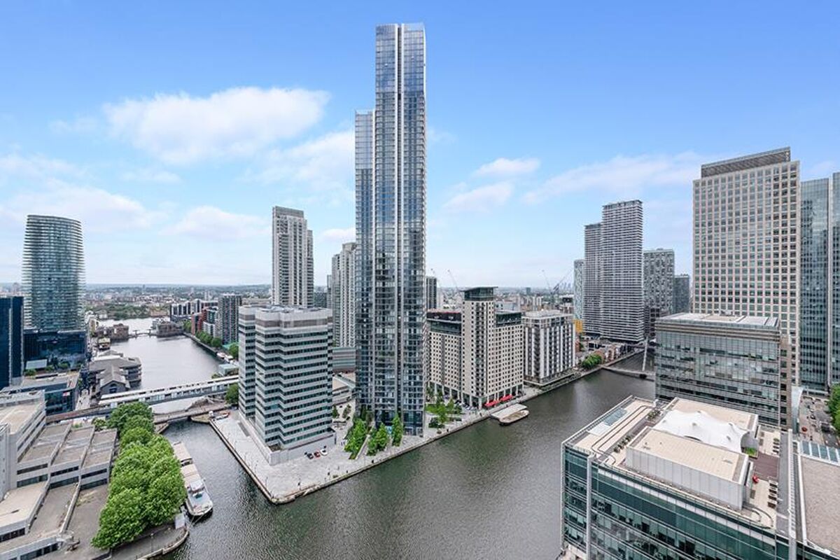 flat to rent in Park Drive, Canary Wharf, London, E14 CUS012115732