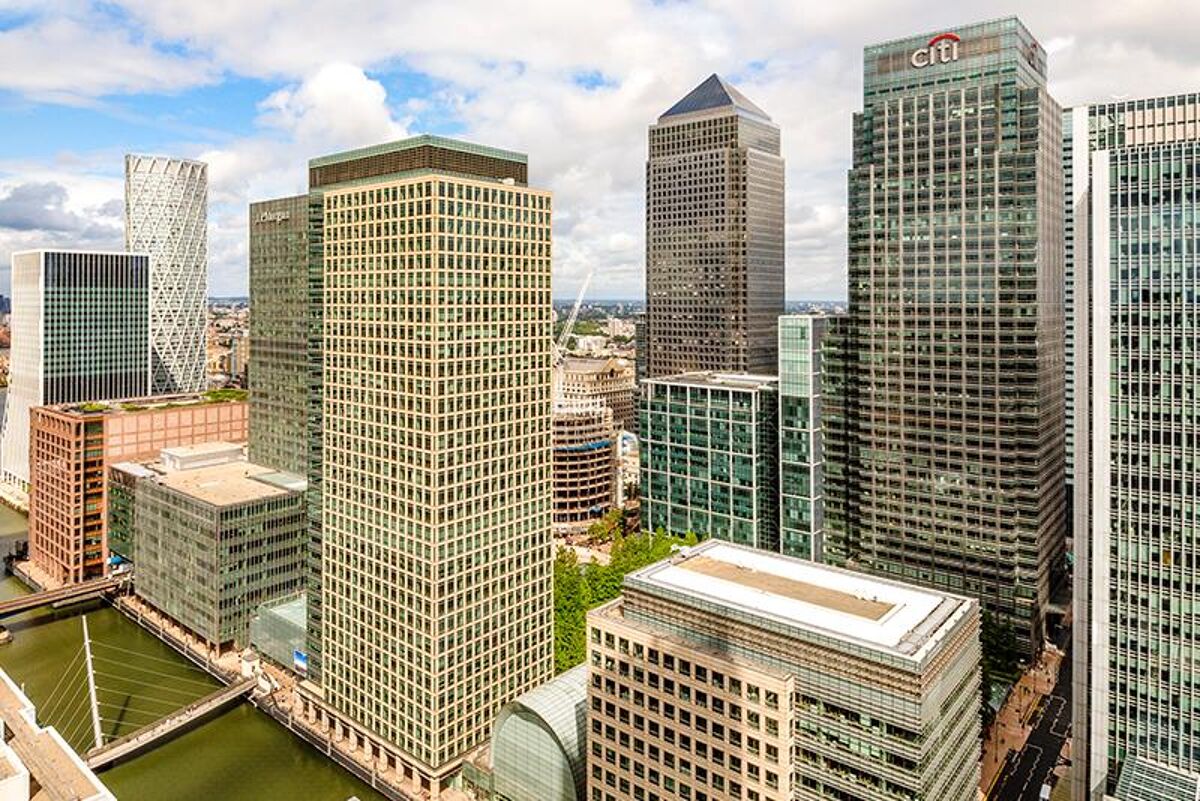 flat to rent in Hampton Tower, Marsh Wall, London, E14 CUS012131955 Knight Frank