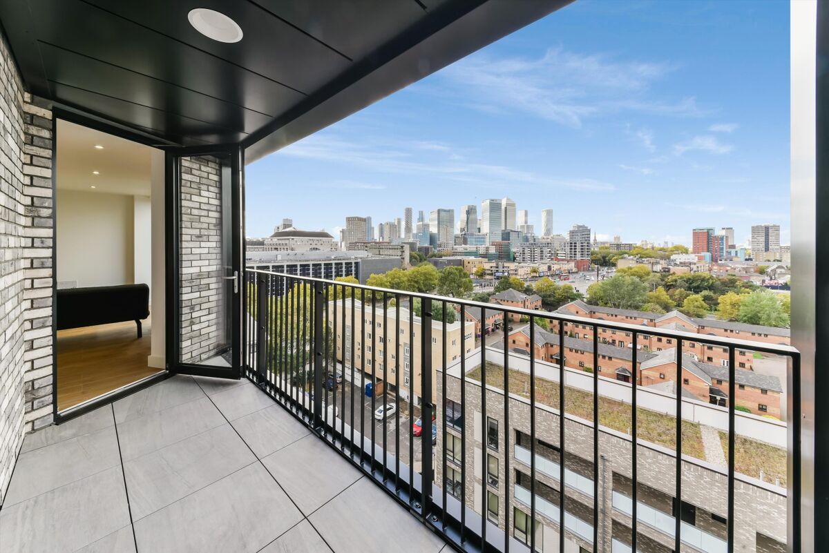 flat to rent in Tellicherry Court, Aberfeldy Square, London, E14