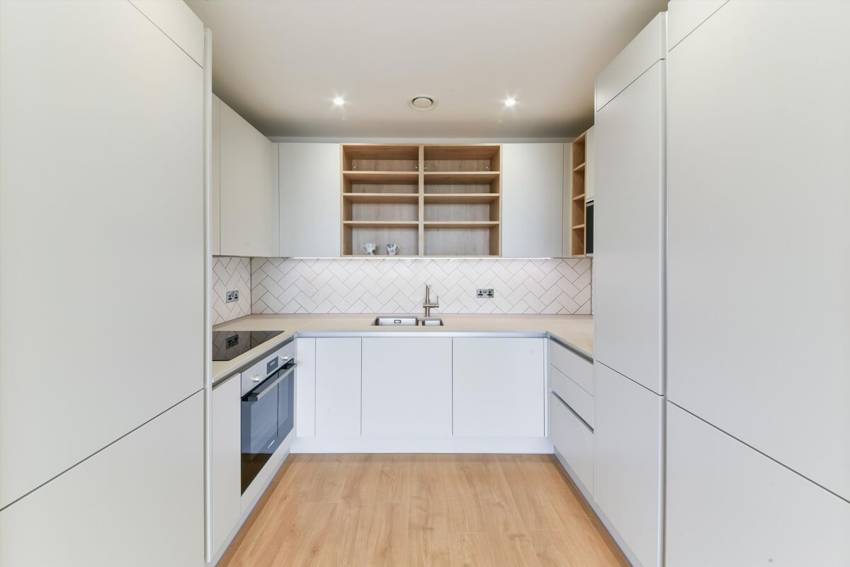 flat to rent in Tellicherry Court, Aberfeldy Square, London, E14