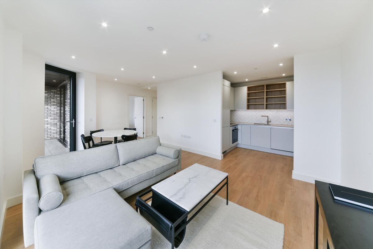 flat to rent in Peppercorn Court, Blair Street, London, E14