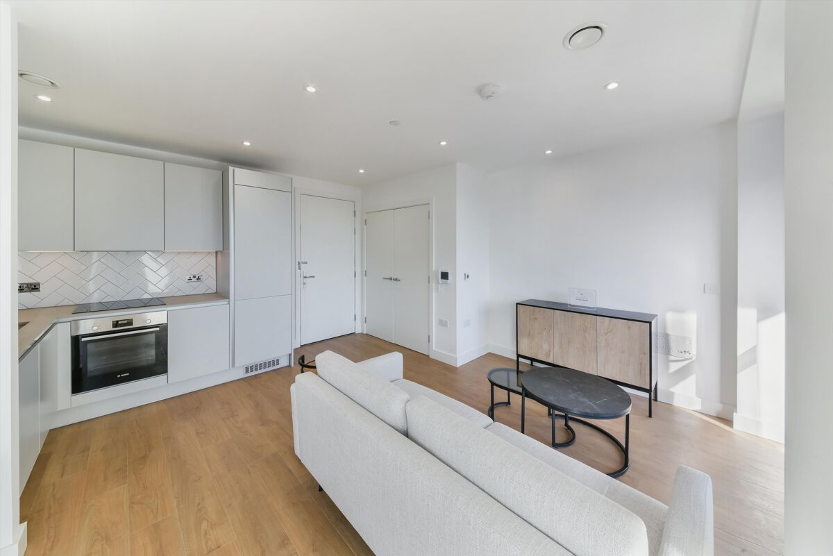 Flat to rent in Peppercorn Court, Blair Street, London, E14 CUS012291154 Knight Frank