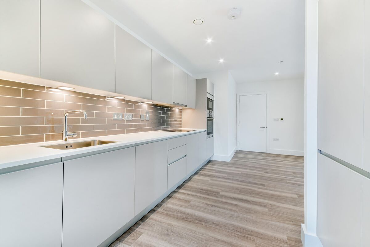 flat to rent in Parkside Avenue, London, SE10 CUS012342461 Knight Frank