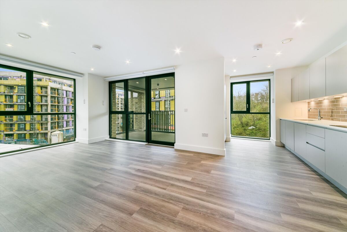 flat to rent in Parkside Avenue, London, SE10 CUS012342461 Knight Frank