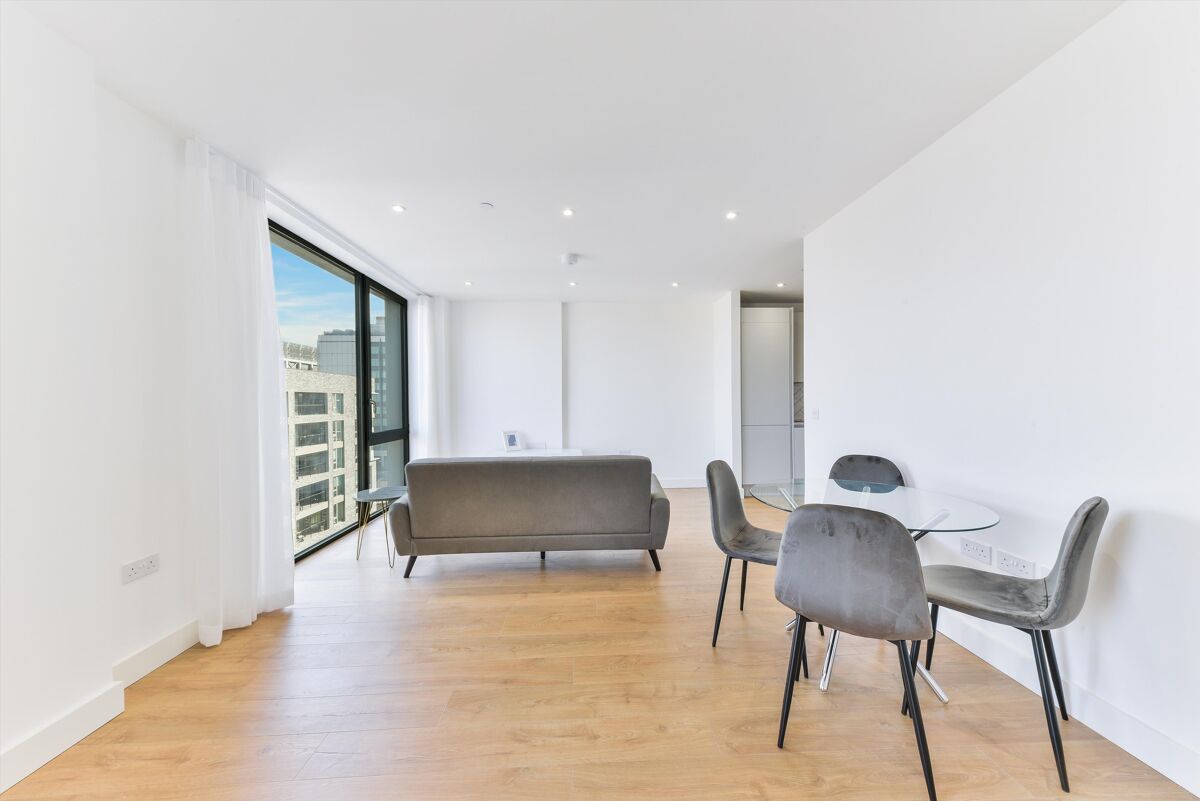 flat to rent in Aberfeldy Square, London, E14 CUS012356802 Knight Frank