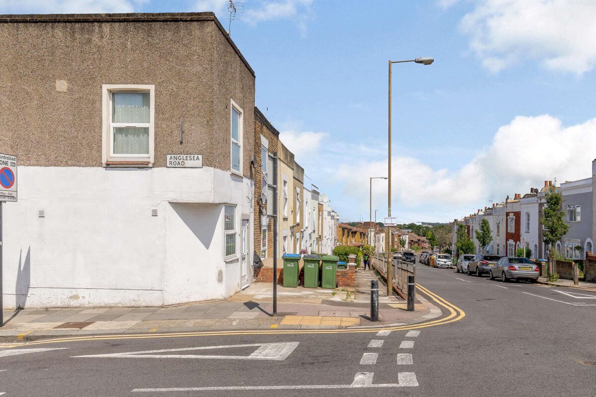 flat to rent in Crescent Road, Woolwich, London, SE183 - cus012458873 ...