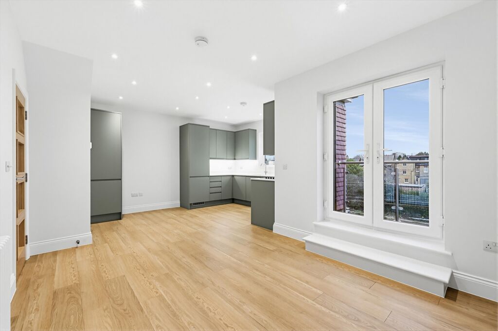 Image of Craven Avenue, London, W5