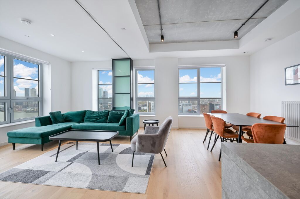 Image of Douglass Tower, Goodluck Hope Walk, London, E14