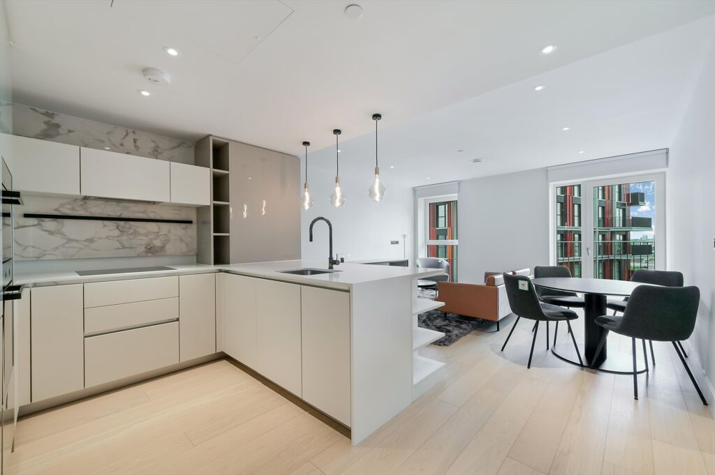 Image of Cascade Way, London, W12