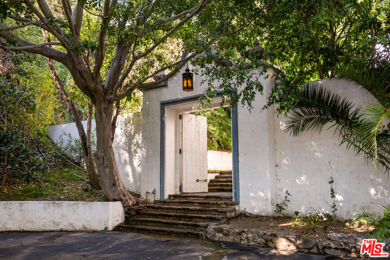Image of 1196 Brooklawn Dr, Los Angeles, CA, 90077, US