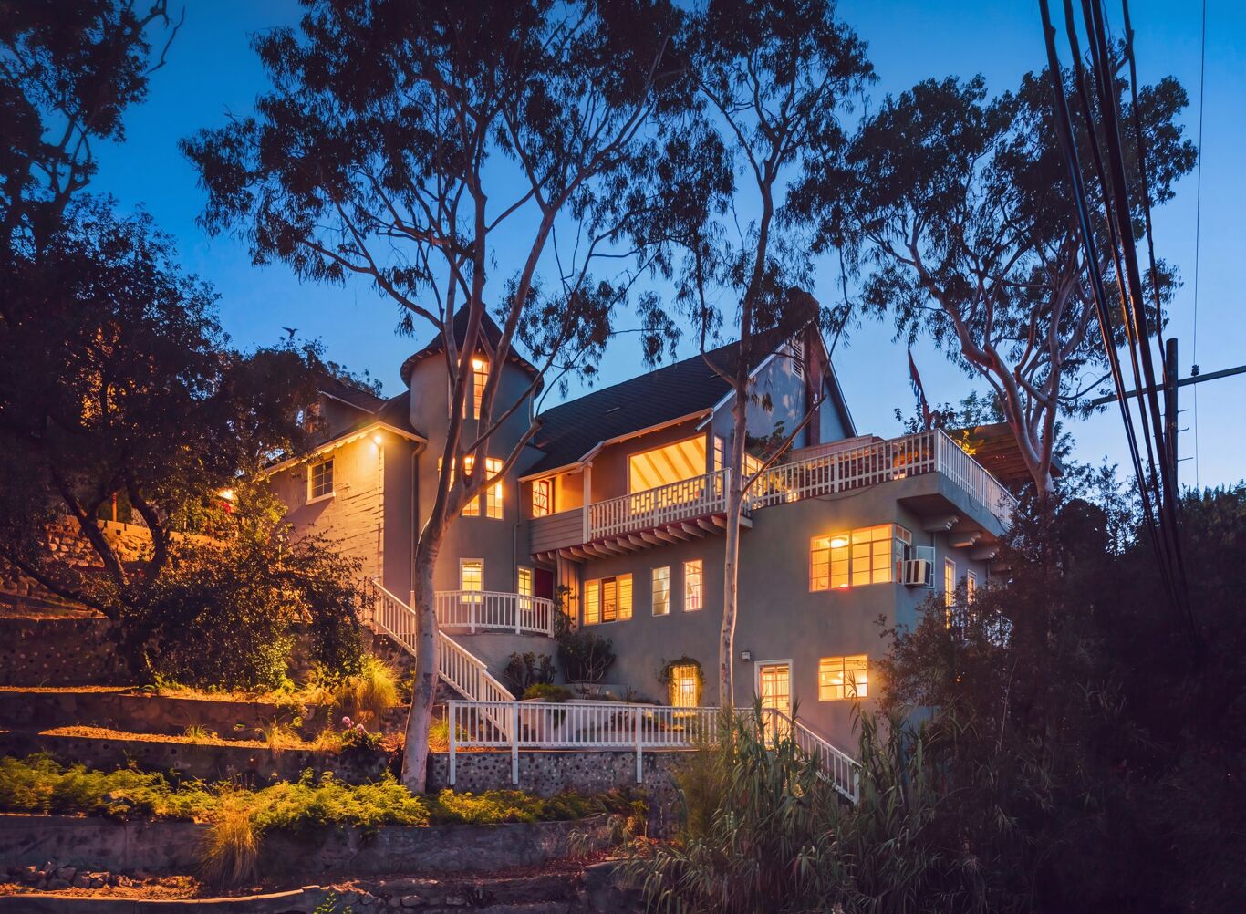 Image of 2882 Belden Dr, Los Angeles, CA, 90068, US