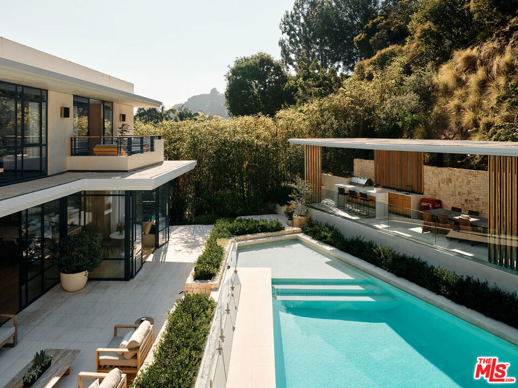 Image of 9509 Heather Rd, Beverly Hills, CA, 90210, US