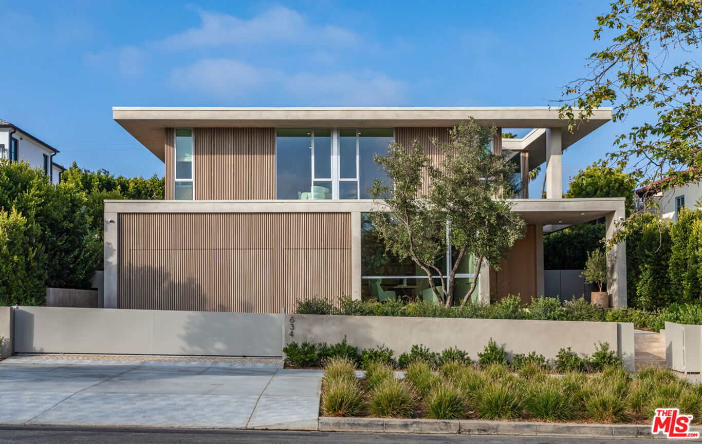 Image of 634 Moreno Ave, Los Angeles, CA, 90049, US