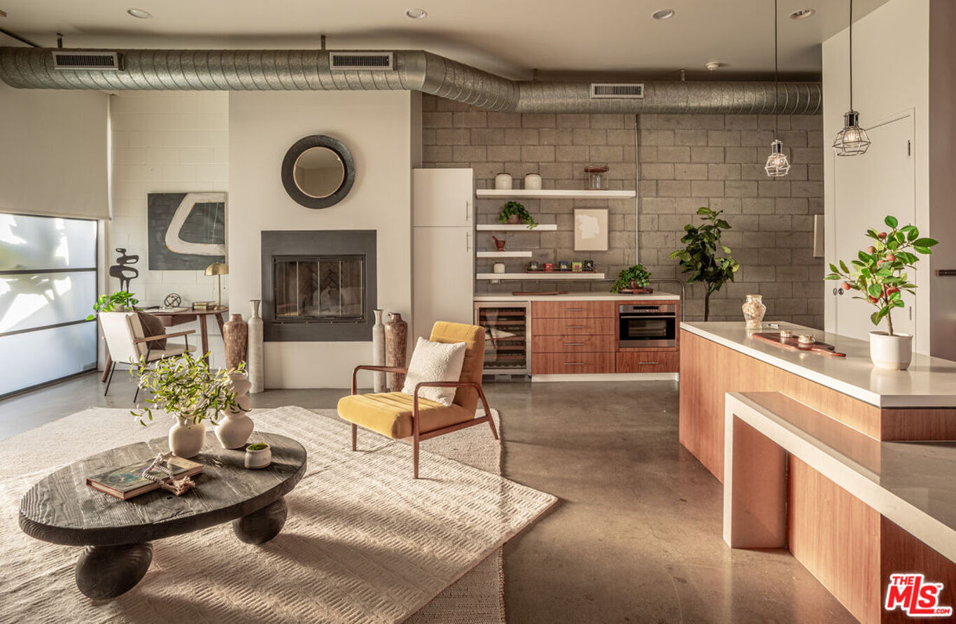Image of 1534 17th St Unit: 105, Santa Monica, CA, 90404, US