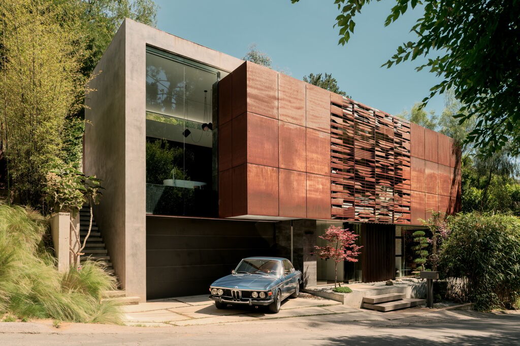 Image of 8050 Willow Glen Rd, Los Angeles, CA, 90046, US