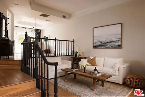 Picture of 2 bedroom town house for sale.