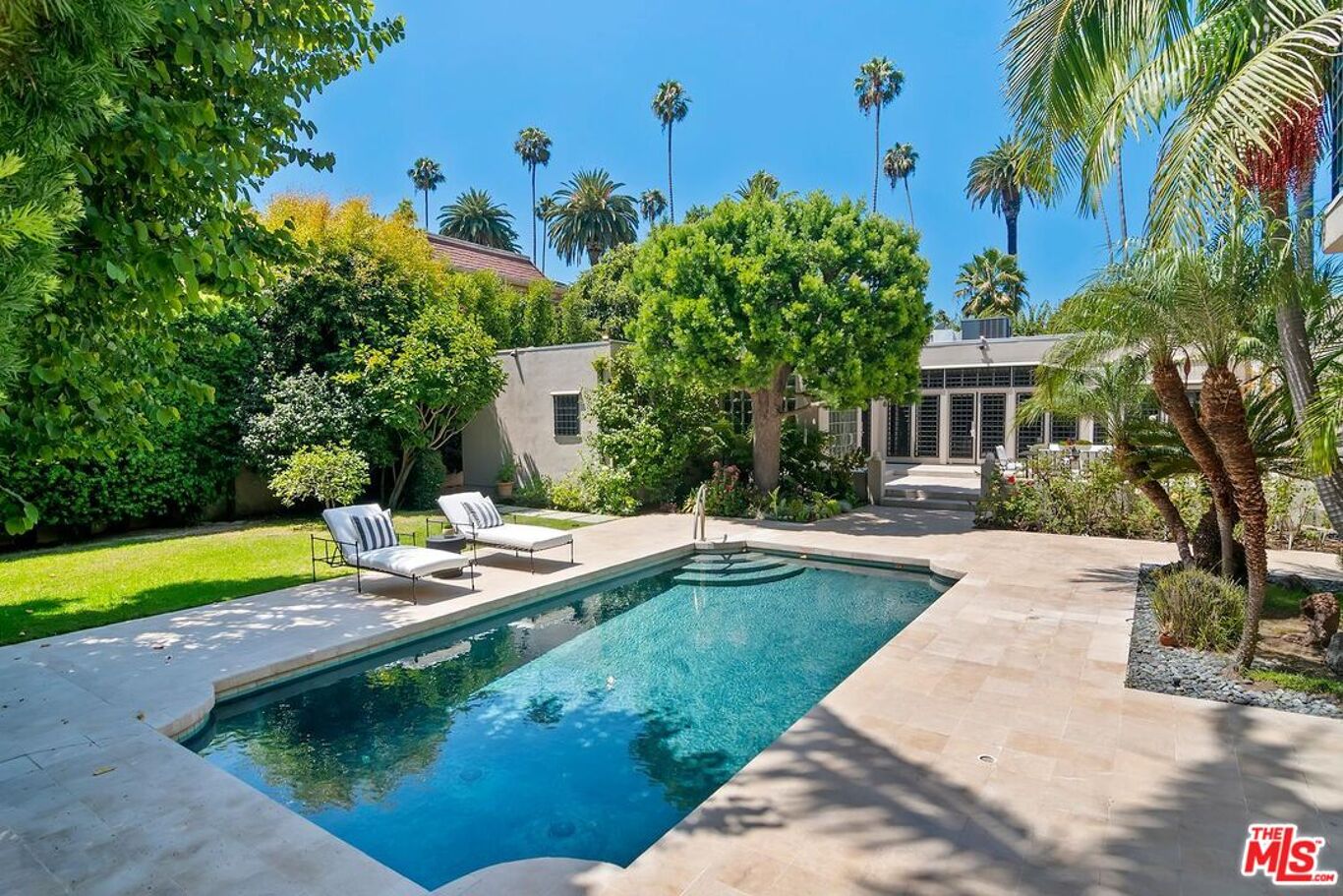 Image of 524 N Canon Dr, Beverly Hills, CA, 90210, US