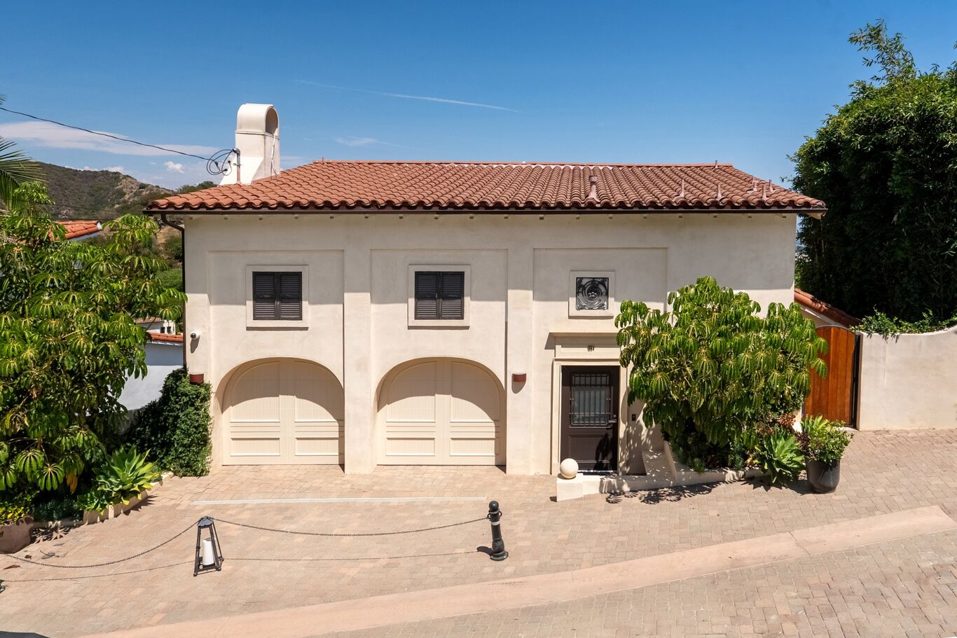 Image of 1364 Angelo Dr, Los Angeles, CA, 90210, US