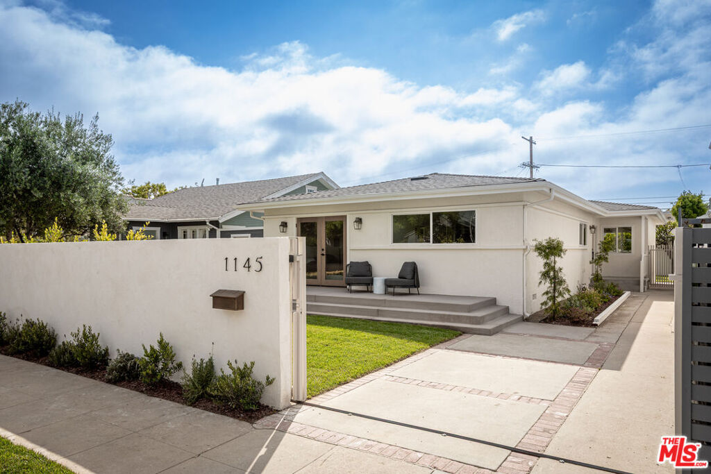 Image of 1145 Palms Blvd, Venice, CA, 90291, US