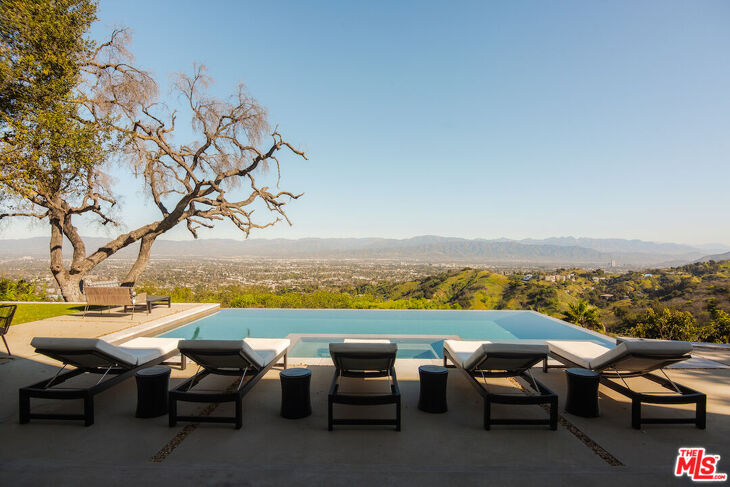 Picture of 13331 Mulholland Dr, Beverly Hills, CA, 90210, US