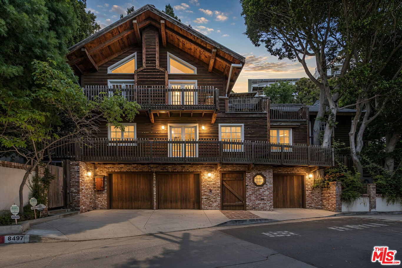 Image of 8497 Harold Way, Los Angeles, CA, 90069, US