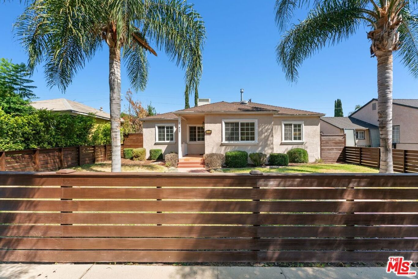 Image of 17827 Burbank Blvd, Los Angeles, CA, 91316, US