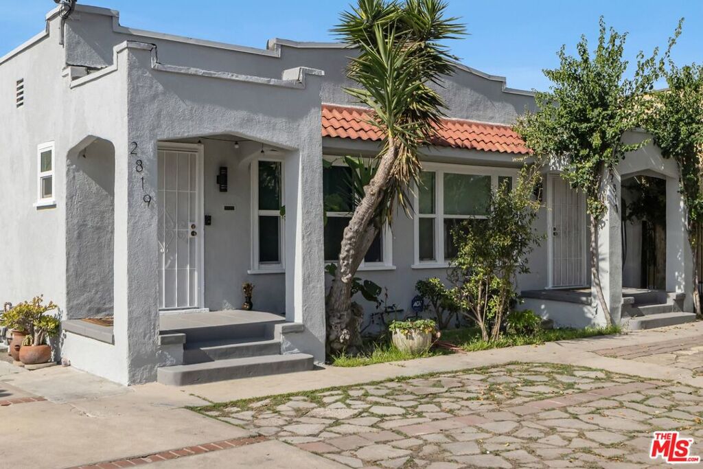 Image of 2817 S Norton Ave, Los Angeles, CA, 90018, US