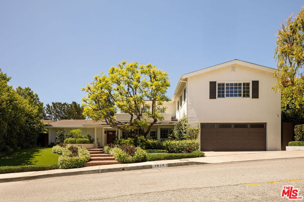 Image of 1615 Stradella Rd, Los Angeles, CA, 90077, US