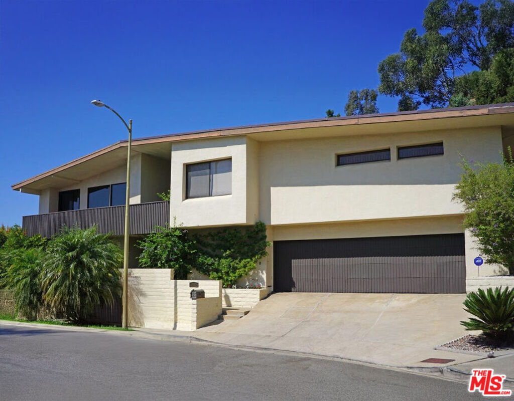 Image of 1461 Laurel Way, Beverly Hills, CA, 90210, US