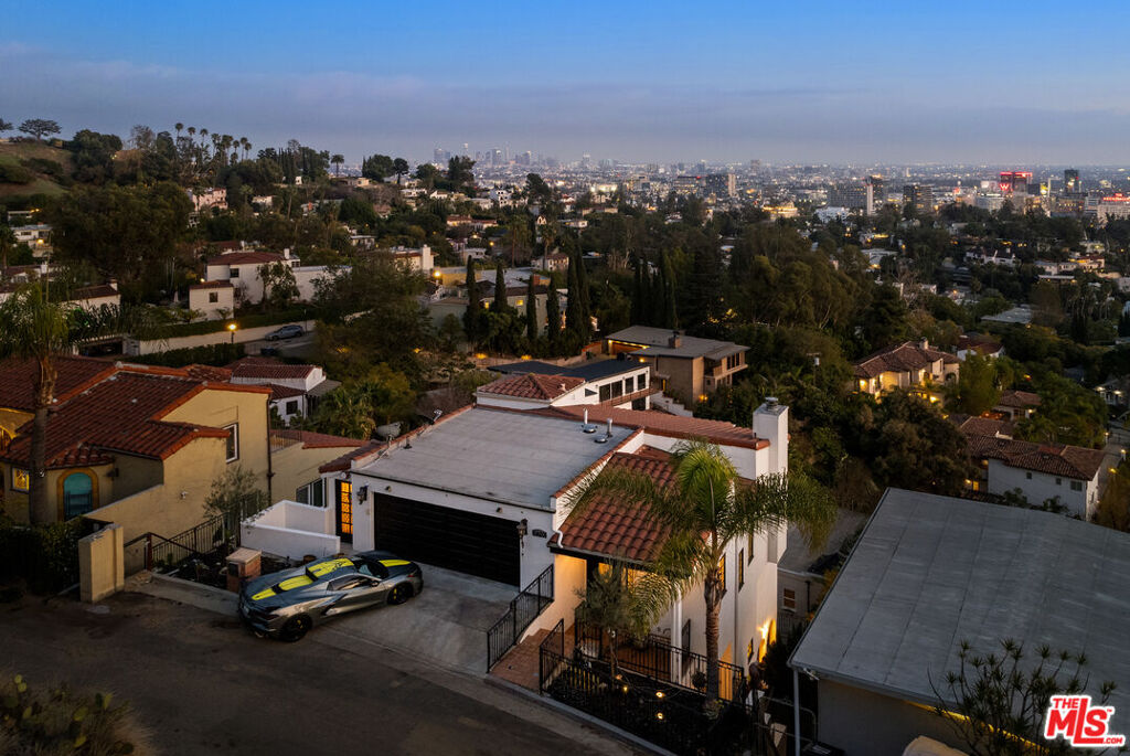 Image of 6420 Quebec Dr, Los Angeles, CA, 90068, US