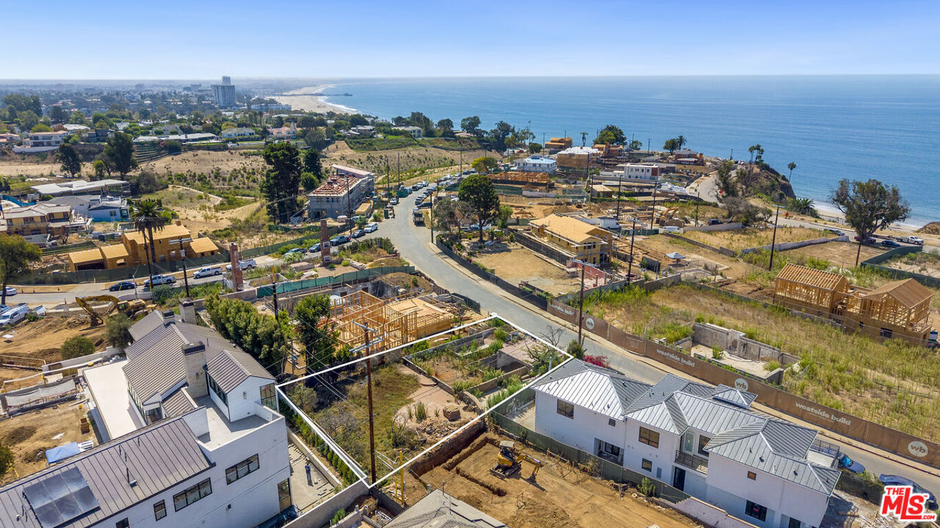 Image of 15321 Friends St, Los Angeles, CA, 90272, US