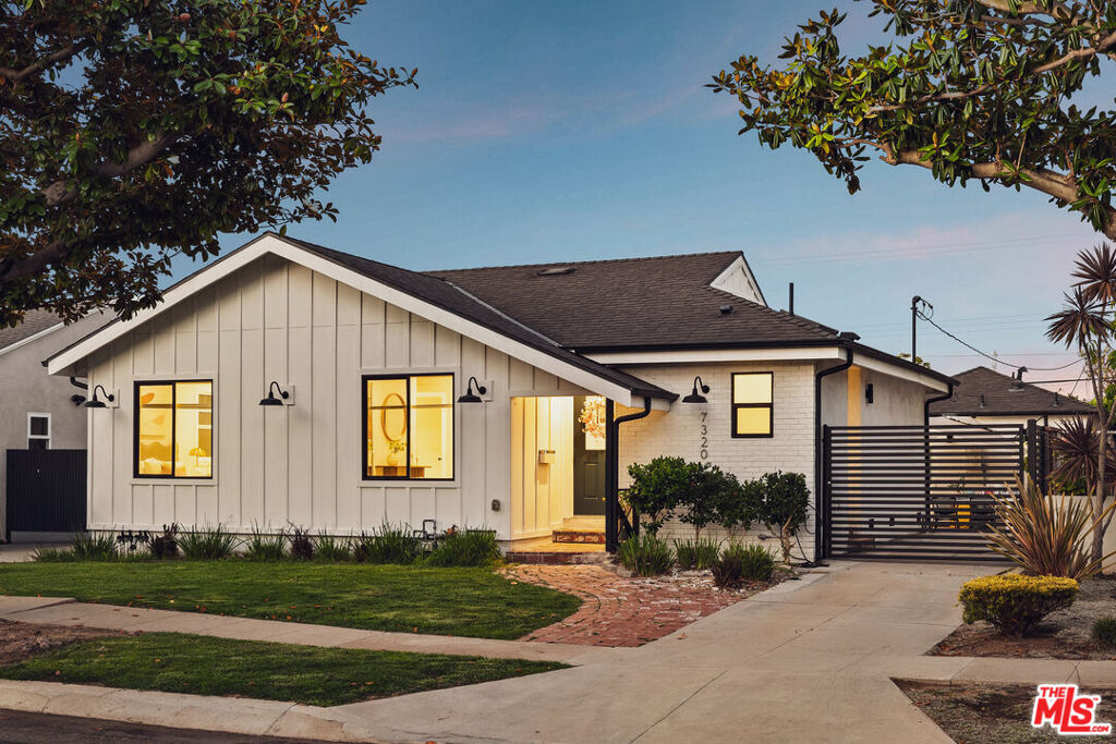 Image of 7320 El Manor Ave, Los Angeles, CA, 90045, US