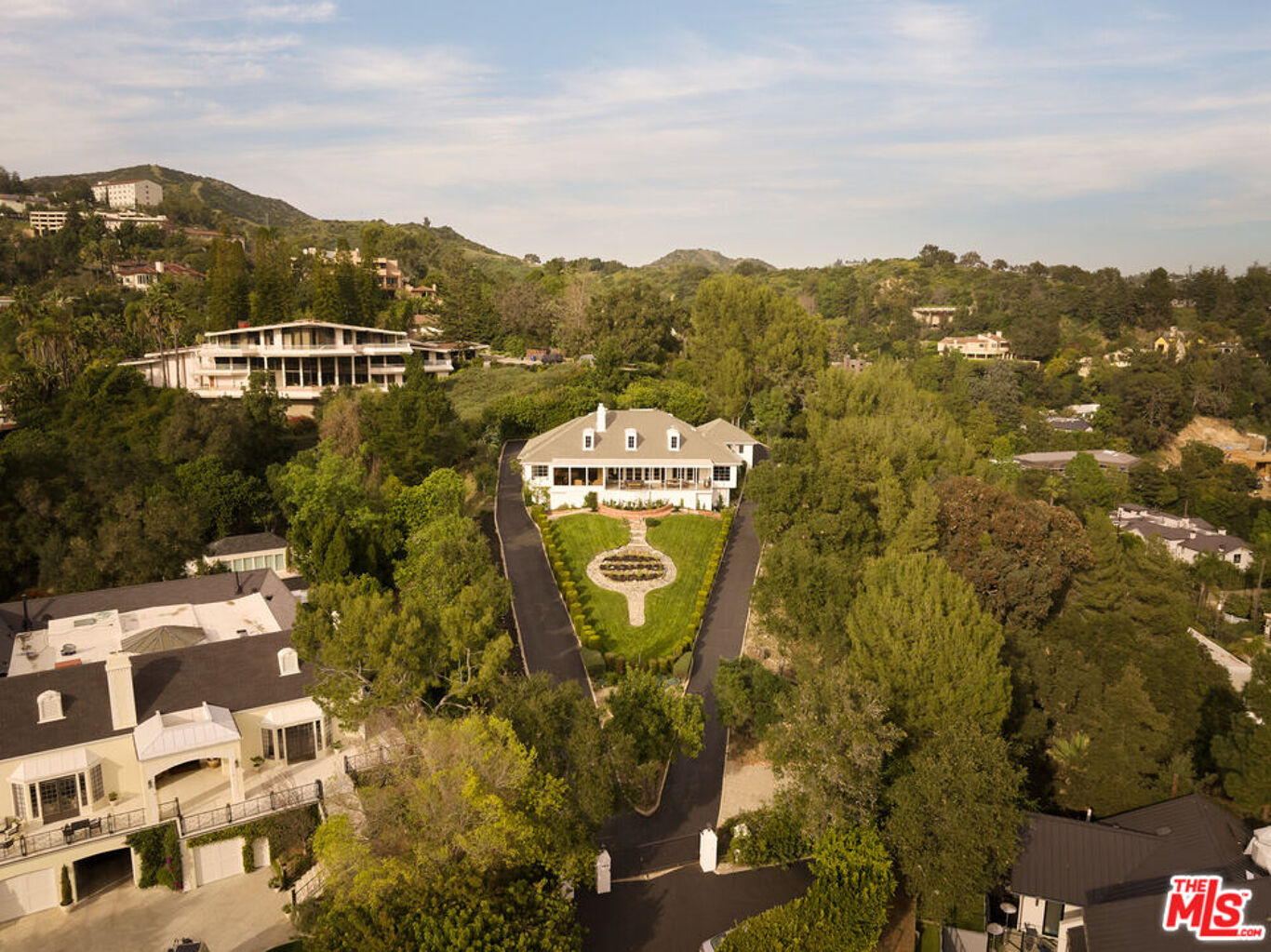 Image of 949 N Norman Pl, Los Angeles, CA, 90049, US