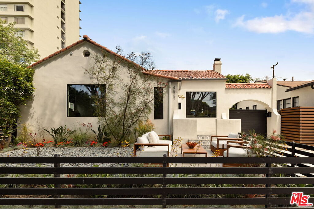 Image of 9031 Elevado St, West Hollywood, CA, 90069, US