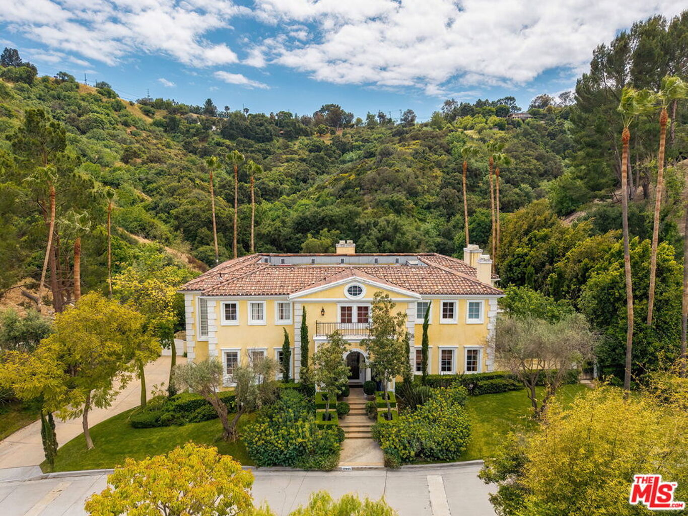 Image of 13935 Durham Rd, Beverly Hills, CA, 90210, US