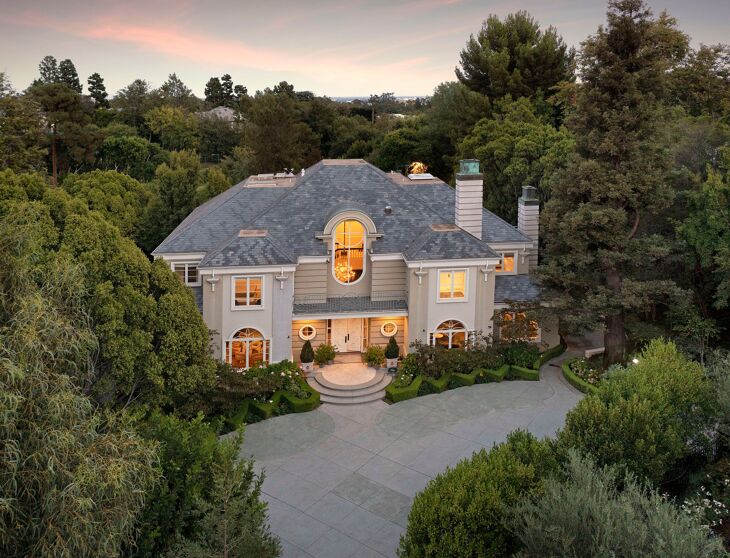 Picture of 100 S Mapleton Dr, Los Angeles, CA, 90024, United States