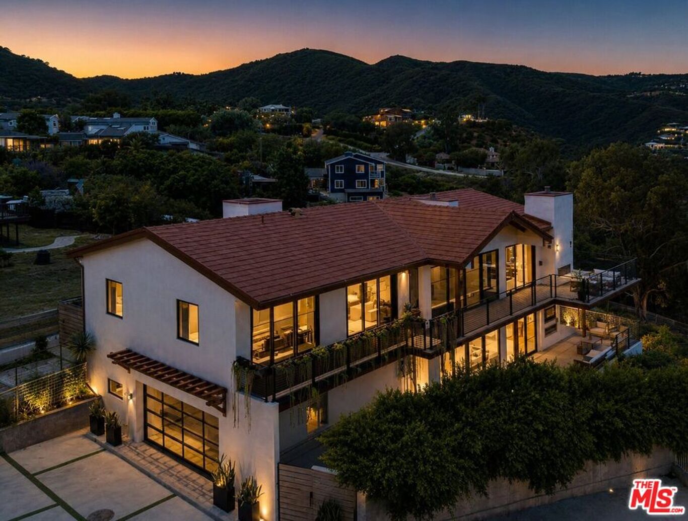 Image of 5904 Kanan Dume Rd, Malibu, CA, 90265, US