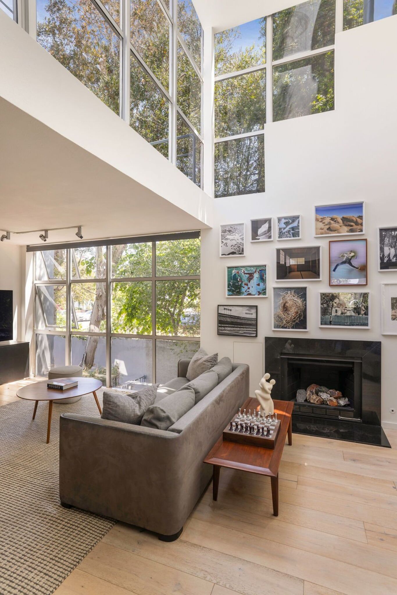 Image of 2433 28th St Unit: B, Santa Monica, CA, 90405, US