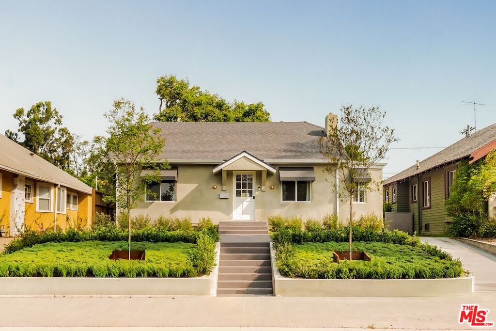 Image of 2057 W 28th St, Los Angeles, CA, 90018, US