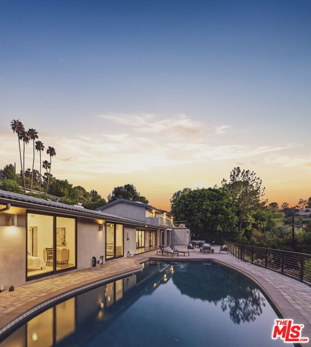 Image of 18065 Boris Dr, Los Angeles, CA, 91316, US