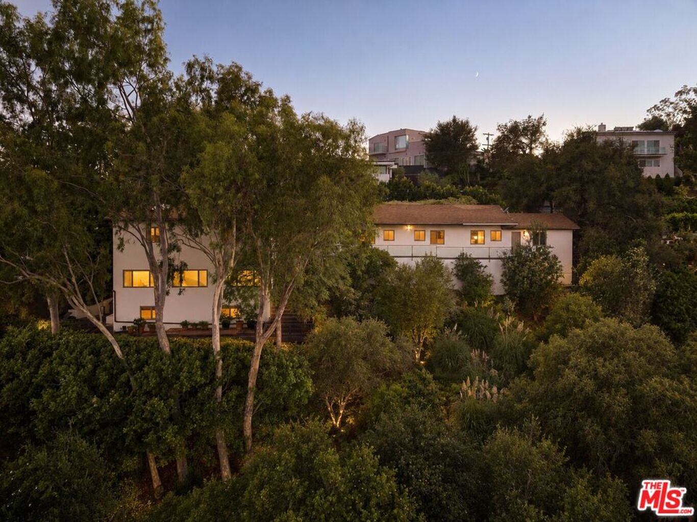 Image of 1018 N Tigertail Rd, Los Angeles, CA, 90049, US